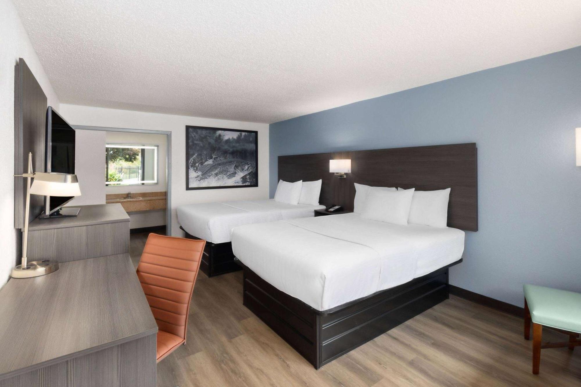 Super 8 By Wyndham Riverside Al Exterior foto
